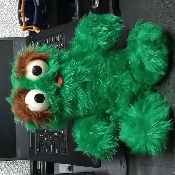 Muppets Other - Oscar the Grouch Plush Muppets